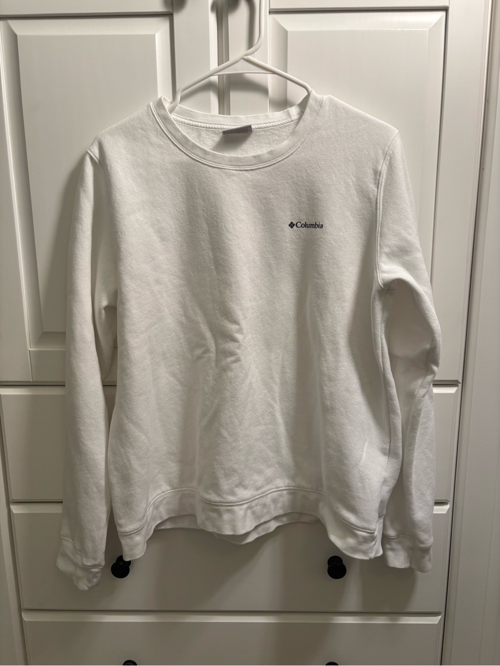 Columbia White Pullover with Small Black Logo